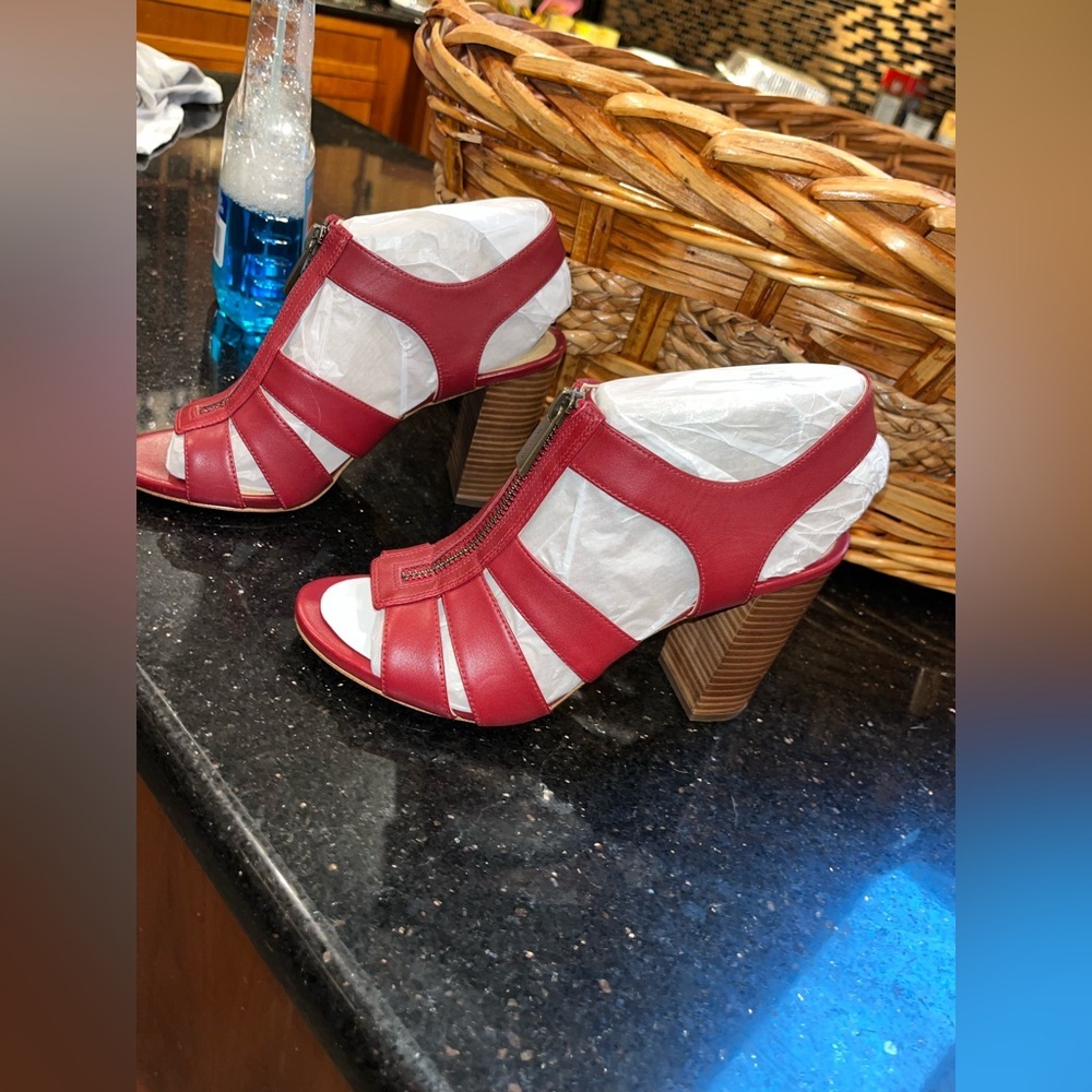 NWT Michael Kors heeled sandals sexy red - Picture 15 of 15